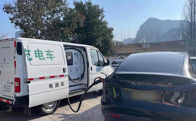 浦口区汽车搭电